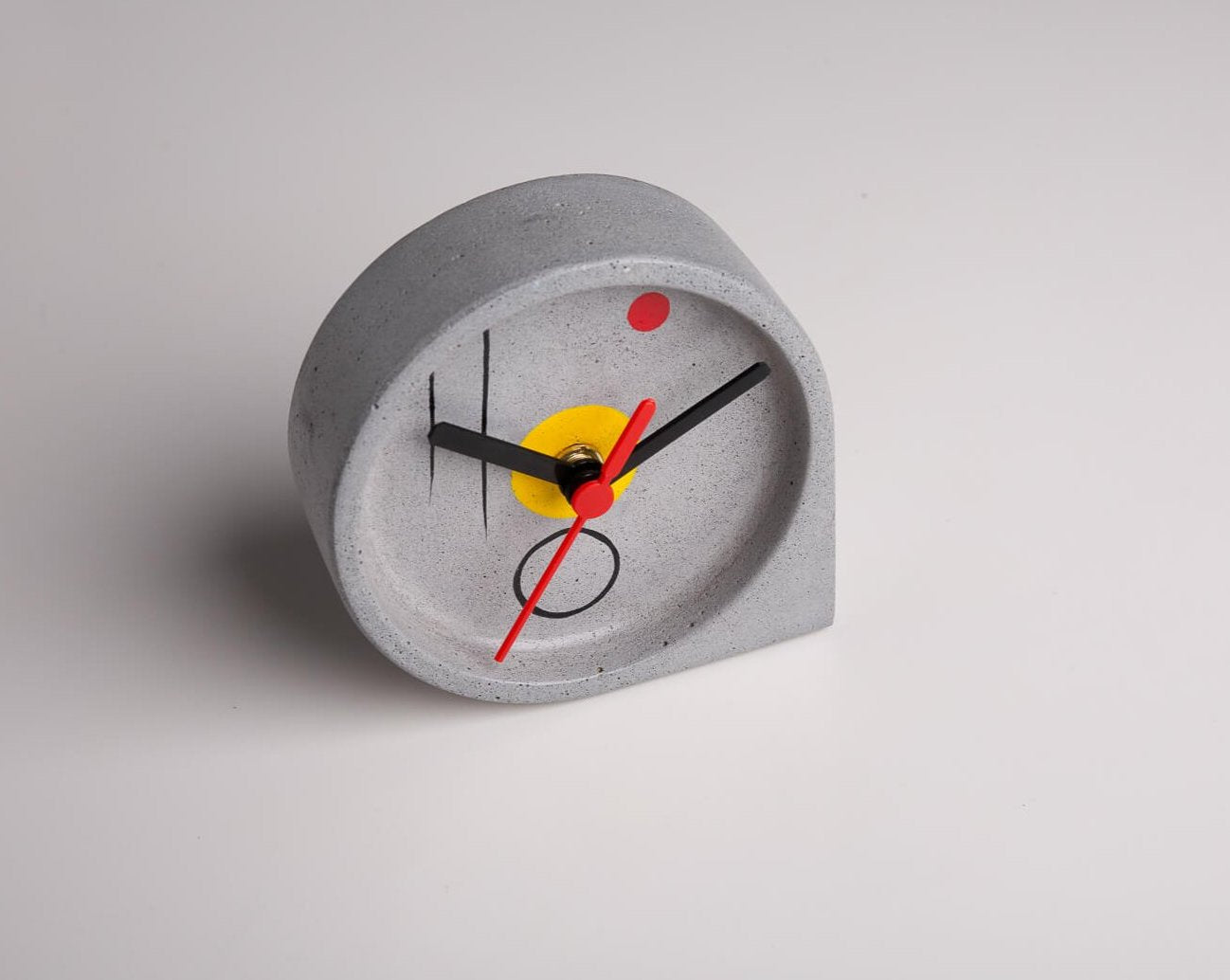 Concrete Q Tabletop Clock Grey Avant Garden Collection-Eliteearth